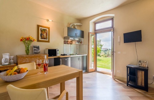 Vitolini House | Guest Rated 9.4: Belvilla by OYO Gioconda with Pool & Breakfast