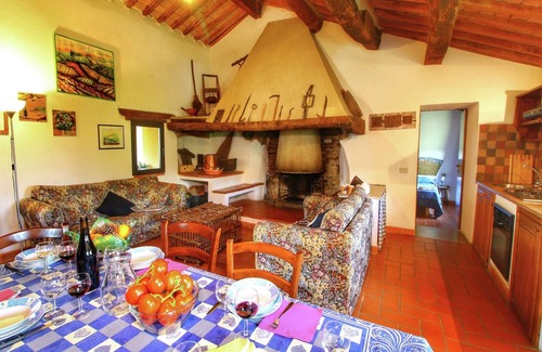Castiglione d'Orcia Other | Farmhouse with pool, views