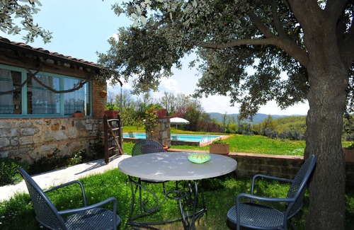 Semproniano Apartment | Cozy Farmhouse Montecchio Fausto with Pool & Ocean View