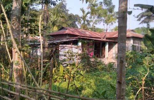 Jhapa House | Charming Farmhouse Retreat with Family-Friendly Amenities