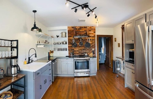 Luray Apartment | Idyllic Farmhouse on Ranch: Experience Horses & Mountains