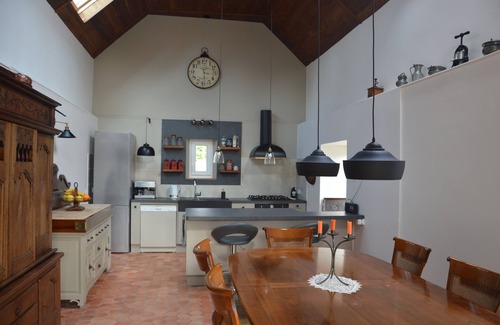 Plomelin House | Odet River Farmhouse: Rated 10/10, Spa & Hot Tub Await