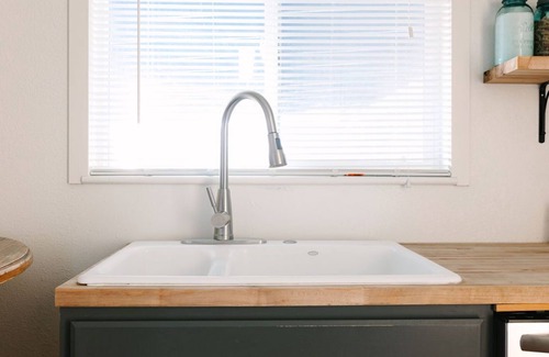 Tri-Cities Other | Top-Rated Farmhouse Style Guesthouse in Kennewick