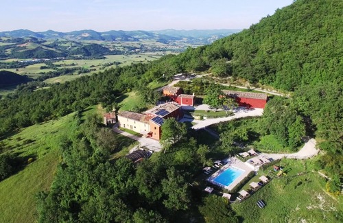 Acqualagna Apartment | Idyllic Farmhouse with Pool in Montefeltro's Nature