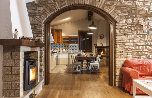 Assisi Villa | Family-Friendly Farmhouse with Pool & Ocean View Awaits