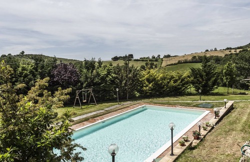 Assisi Villa | Family-Friendly Farmhouse with Pool & Ocean View Awaits