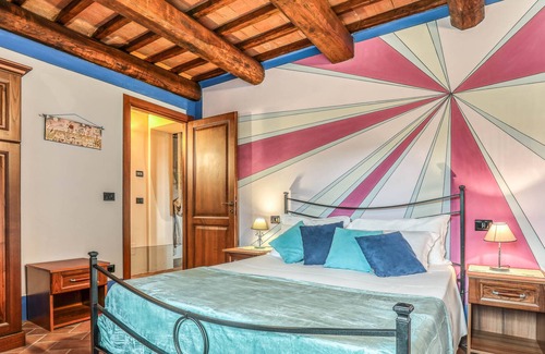 Castiglione d'Orcia Apartment | Relaxing Farmhouse Retreat with Private Pool - La Spiga
