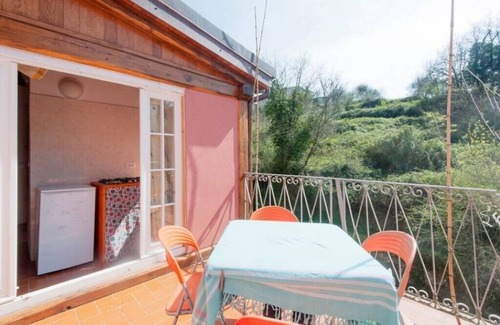 Fosdinovo House | Inviting Farmhouse with Pool for 15 Guests at Il Borgo Della Colomba