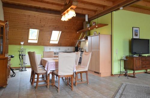 Juechen Apartment | Cozy Farm Retreat Near Düsseldorf: Family & Pet Friendly