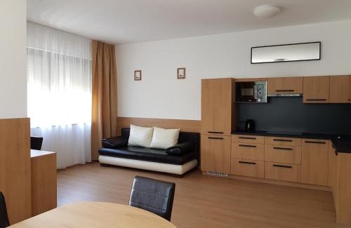 Zamardi Apartment | Top-Rated Faro Apartment: Perfect for Families