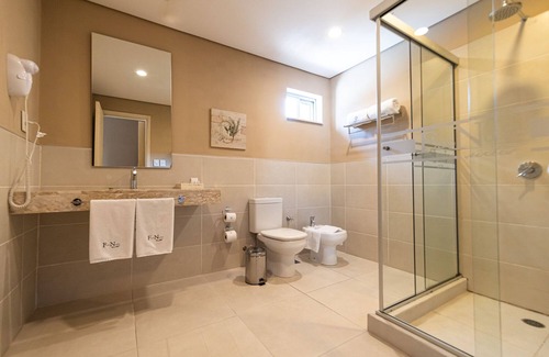 Asuncion Hotel | Budget-Friendly Faro Norte Suites with Spa & Breakfast