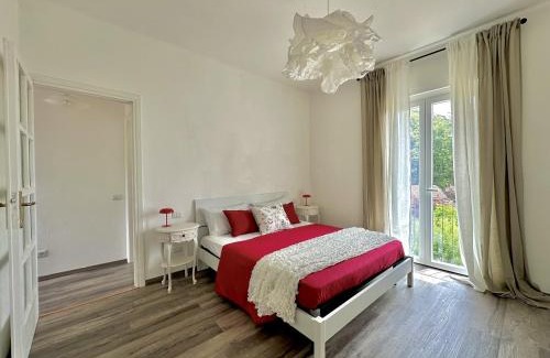 Brunate Apartment | Faro Voltiano 5 stelle Villa Elegante Wifi