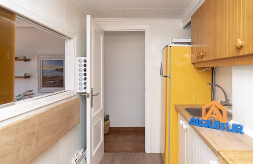 Faro de Cullera Apartment | FAROMAR: Ocean View Retreat with Pool & Spa Amenities