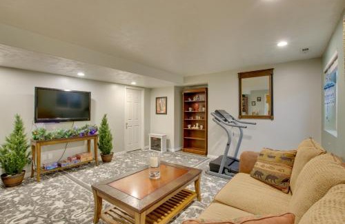 Farr West Apartment | Cozy Farr West Apartment Near Ski Resorts with Pet-Friendly Features
