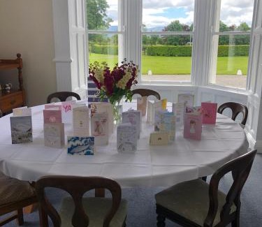 Emly Bed & Breakfast | Highly Rated Farran House: Exceptional Comfort Awaits