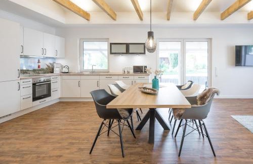 Maasbull House | Fascherhus: Family and Pet-Friendly 4-Star Haven