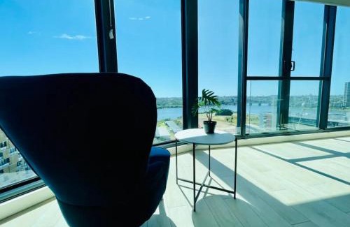 Wentworth Point Apartment | Waterfront 2-Bedroom Condo with Family and Pet Amenities
