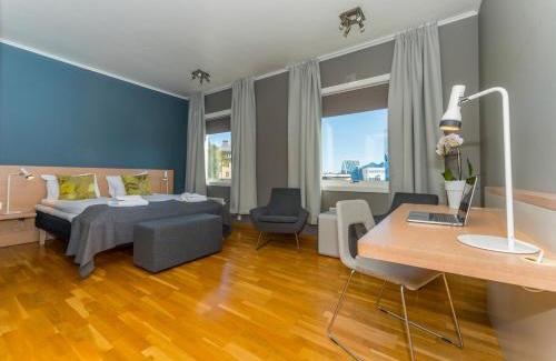 Svolvaer Hotel | Comfortable Stay at Fast Hotel Svolvær - Pet Friendly & More
