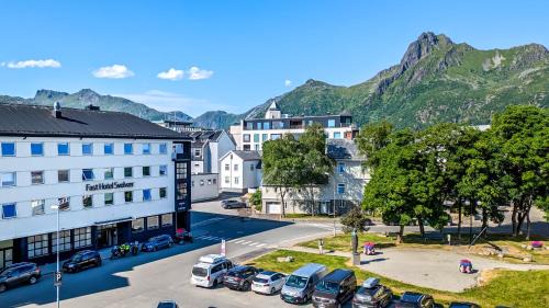Svolvaer Hotel | Comfortable Stay at Fast Hotel Svolvær - Pet Friendly & More