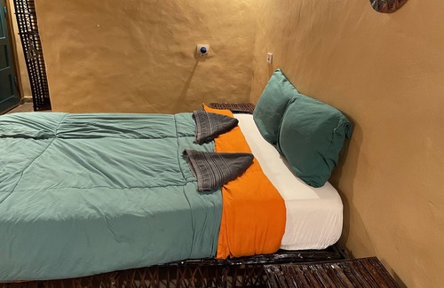 Aswan Bed & Breakfast | Convenient Stay with Fast Internet & Close to Airport