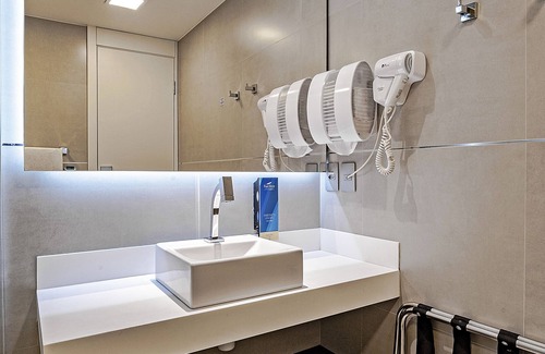 Aeroporto Internacional Governador Andre Franco Montoro Hotel | Comfortable Stay at Fast Sleep Guarulhos by Slaviero Hotéis