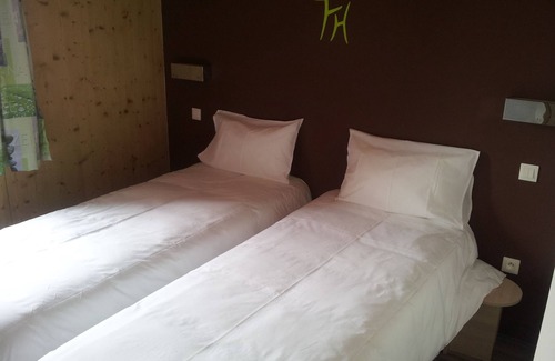 Grande-Synthe Hotel | Comfortable Stay at Fasthôtel Dunkerque with Spa Access