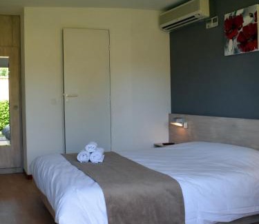 Montcaret Hotel | Discover Fasthôtel - Saint Emilion Est: Pet-Friendly Stay