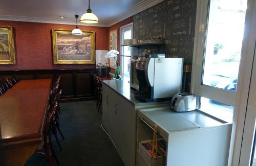 Eysines Hotel | Budget-Friendly Stay at Fasthotel Bordeaux Eysines