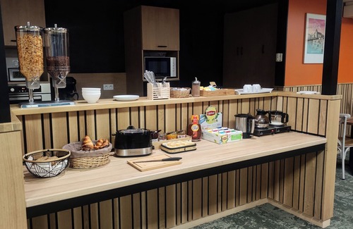 Laval Hotel | Budget-Friendly Fasthotel Laval with Breakfast & Child Care