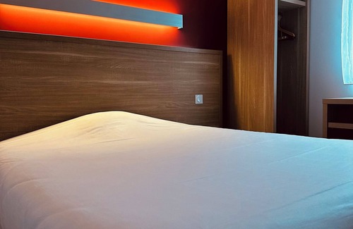 Laval Hotel | Budget-Friendly Fasthotel Laval with Breakfast & Child Care