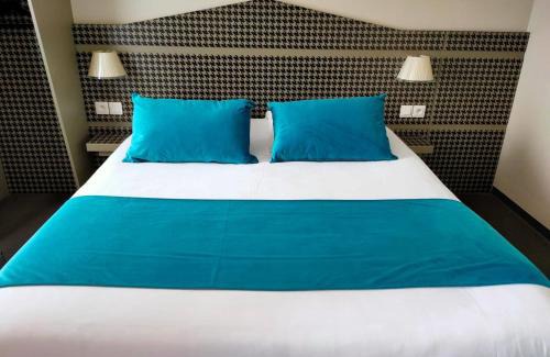 Montmarault Hotel | Discover Fasthotel Montmarault: Pet-Friendly & Family-Oriented