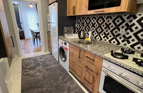 Fındıkzade Apartment | Guest Rated 9.2: Family & Pet Friendly in Fatih/Aksaray