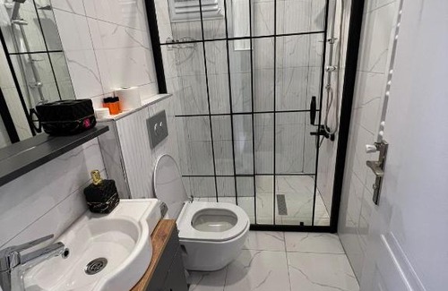 Fındıkzade Apartment | Guest Rated 9.2: Family & Pet Friendly in Fatih/Aksaray