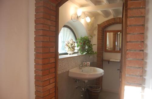 Reggello House | Pet-Friendly Getaway at Fattoria Antognoni with Pool