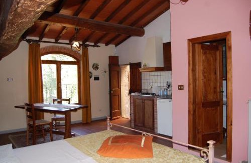 Reggello House | Pet-Friendly Getaway at Fattoria Antognoni with Pool