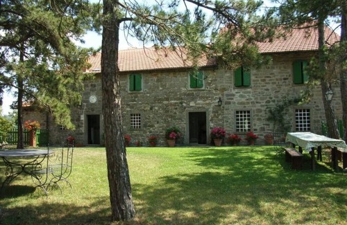 Badia Tedalda Villa | Discover Fattoria di Arsicci: Your Italian Sanctuary