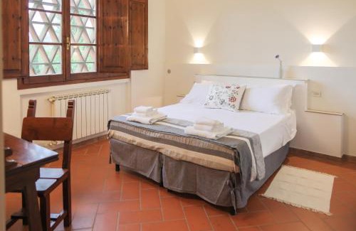 Rignano sull'Arno House | Inviting Fattoria Pagnana Suites with Pool & Ocean Views