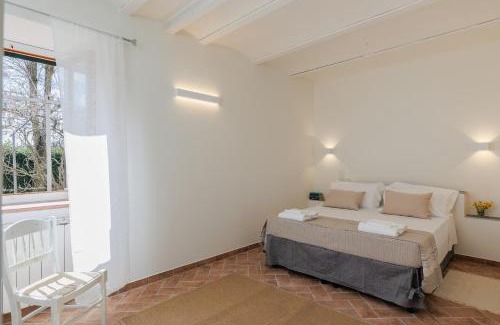 Rignano sull'Arno House | Inviting Fattoria Pagnana Suites with Pool & Ocean Views