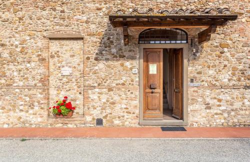 San Pietro in Bossolo House | Pet-Friendly Fattoria Querceto with Ocean Views & Pool