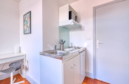 Saint-Quentin Apartment | Cosy Faubourg d'Isle Studio near Station & IUT