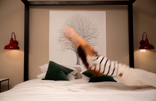 Santa Cruz Hotel | Discover Fausto: Relaxing Spa & Family-Friendly Stays
