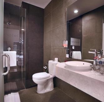 Mangga Besar Hotel | Budget-Friendly Stay at favehotel LTC Glodok with Breakfast