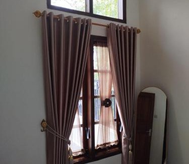 Purwokerto House | Favian Homestay