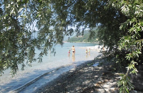 Gera Lario Apartment | Lakefront Escape: Favoloso Appartamento in Gera Lario