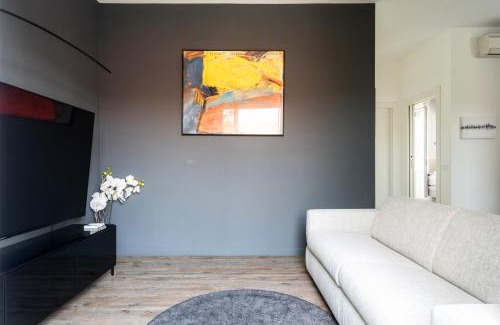 Porta Volta Apartment | Beautiful 4-Star Apartment with Terrace in Central Milan