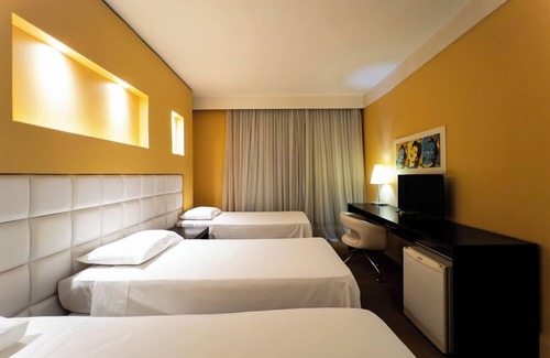 Serraria Hotel | Relaxing Stay at Favorita Golden Hotel e Eventos