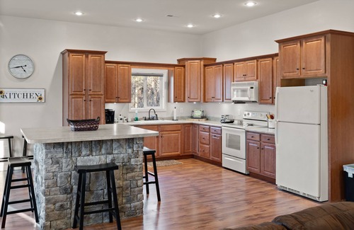 Nancy House | Experience Fawn Run on Lake Cumberland - Rated 10/10 Stay