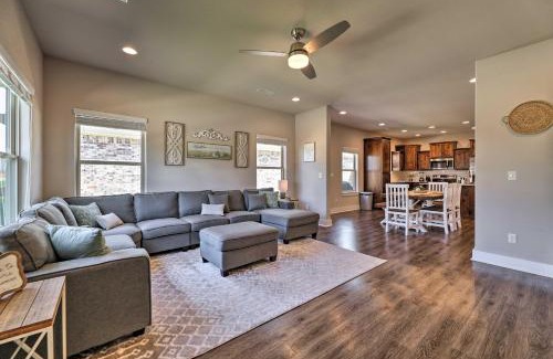 Fayetteville House | Experience Fayetteville House with Pool Access & Grill