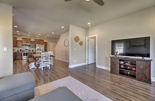 Fayetteville House | Experience Fayetteville House with Pool Access & Grill