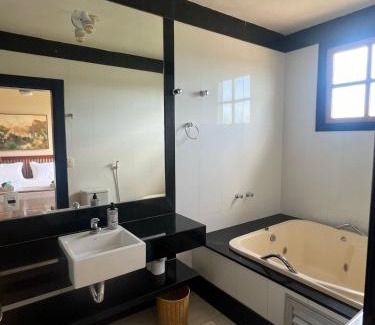 Conceicao do Mato Dentro House | Inviting Fazenda do Barro CMD: Pet-Friendly Retreat
